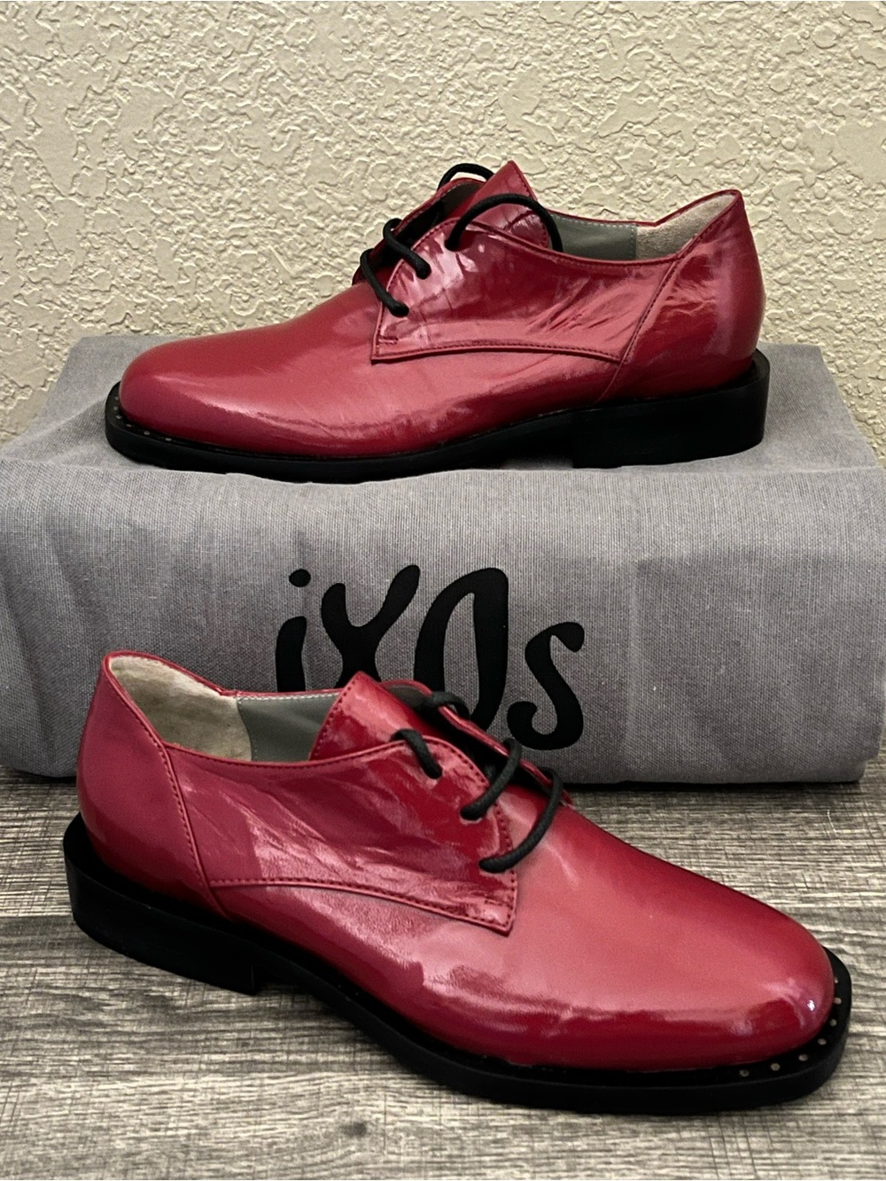 Ixos Women’s Italian Red Color Leather Shoes- Size 6.5